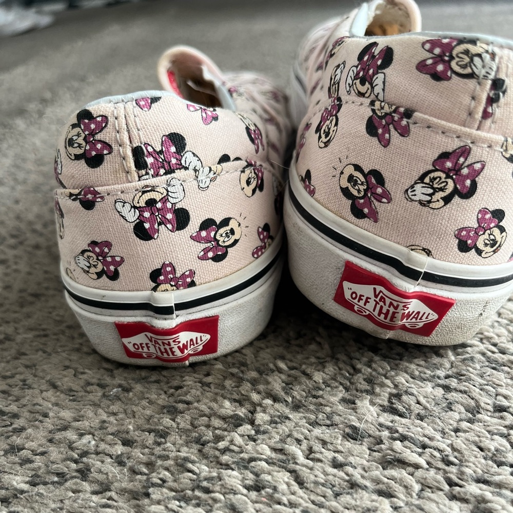 Vans Girl Minnie Mouse Slip Ons - Picture 2 of 4